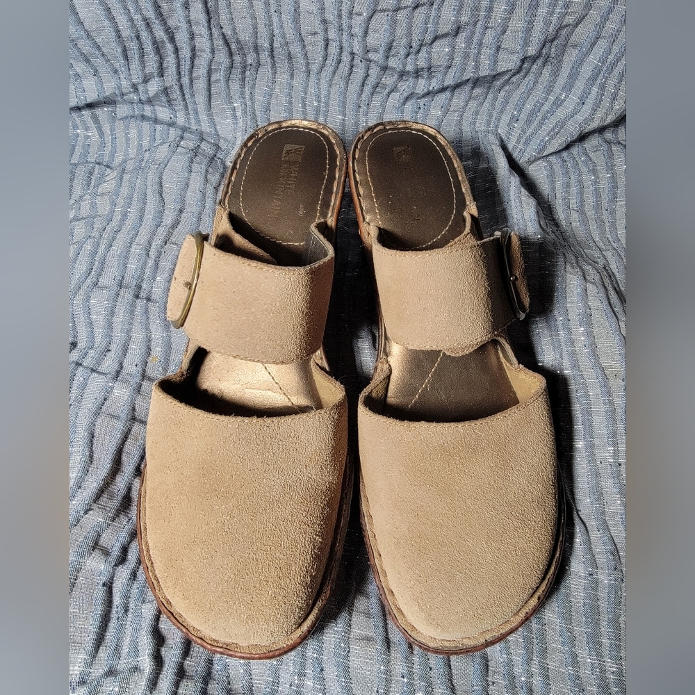 💗 White Mountain size 8.5 clog sandals with buckles in excellent condition 💗 - Picture 7 of 9